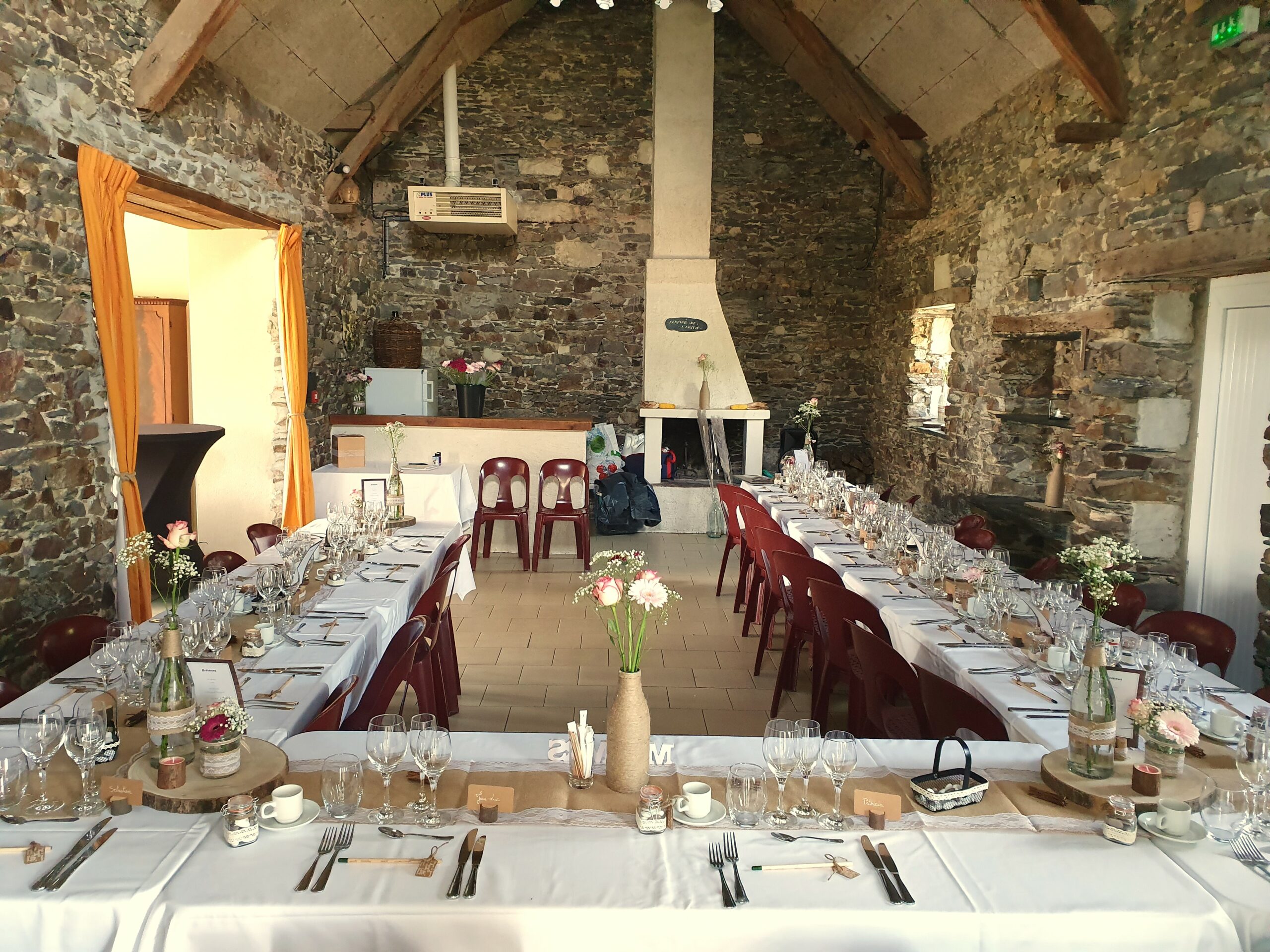 location-salle-mariage-savennieres-decoration.jpg